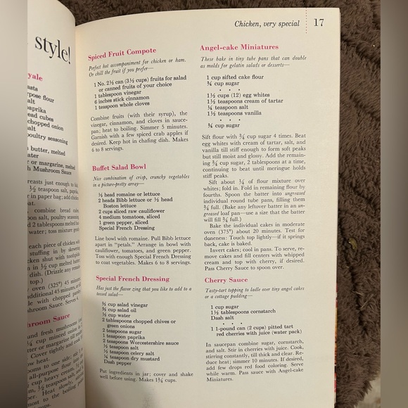 Best Buffets Cookbook - Picture 3 of 3